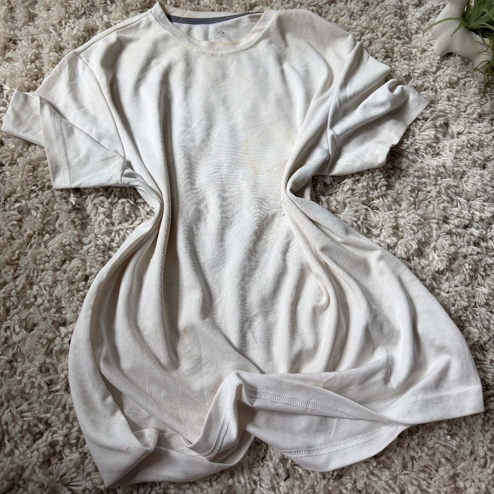Simple Athletic Works Classic breathable, sporty athletic workout men’s White Te